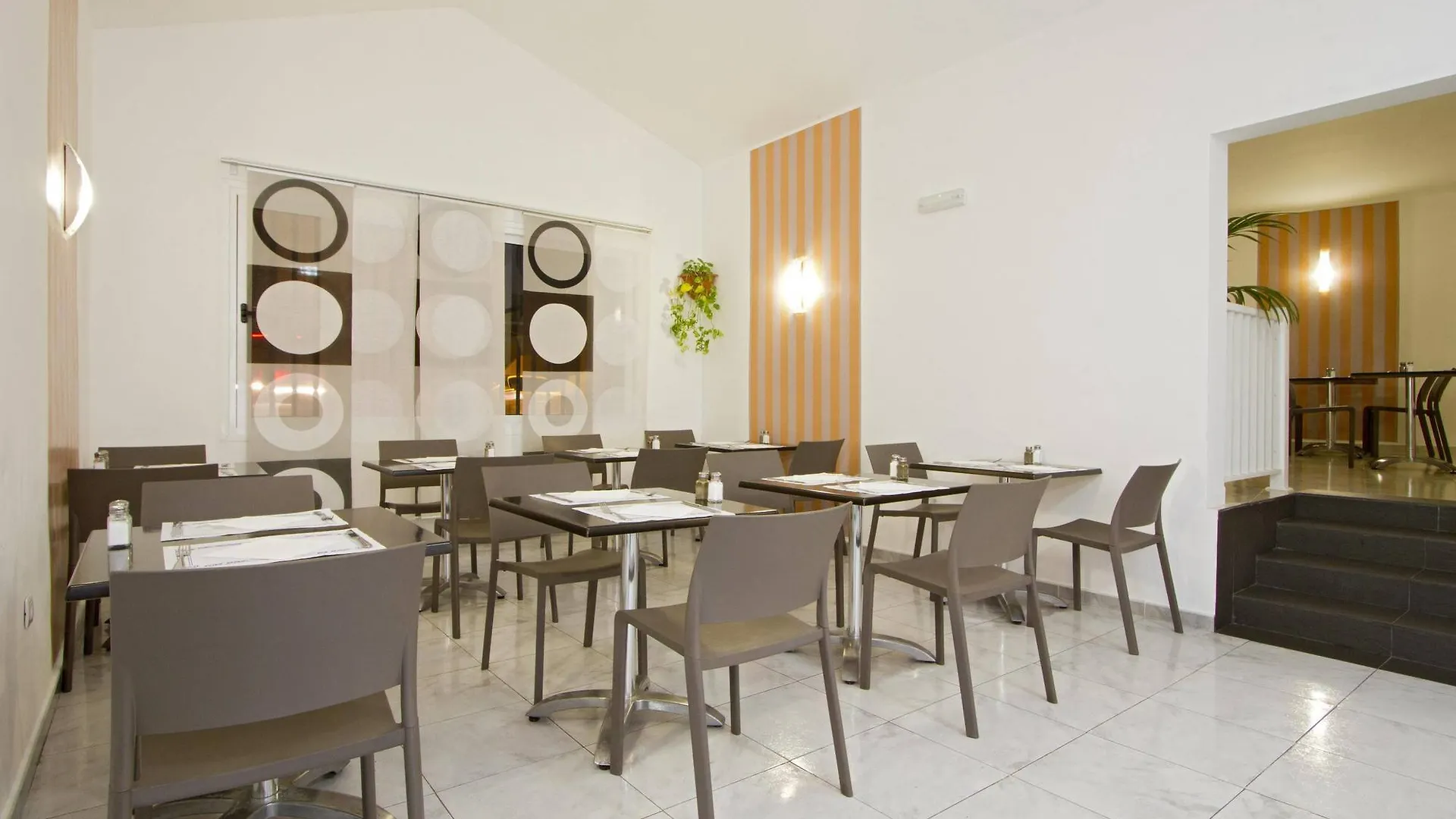 Ereza Apartamentos Los Hibiscos - Adults Only プエルト・デル・カルメン 0*,  スペイン